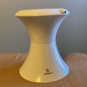 DART interactive cat laser light toy battery operated